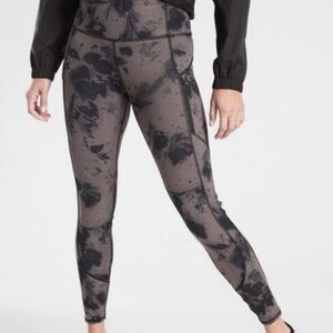 Athleta Rainier Reflective Tight Leggings Floral Print XS Running Athletic